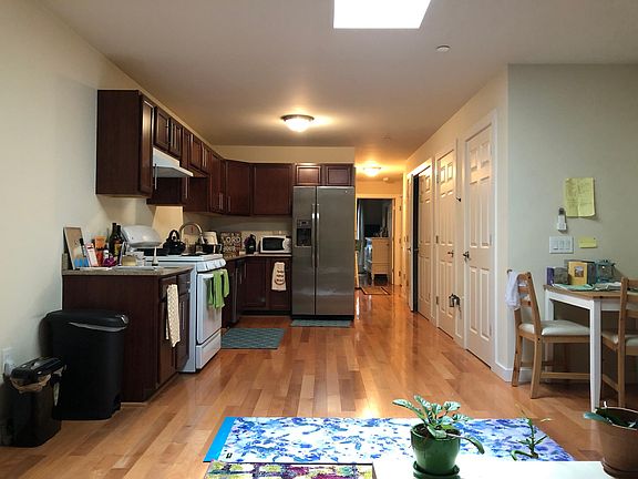 2nd image of 4122 Haverford Ave #10A