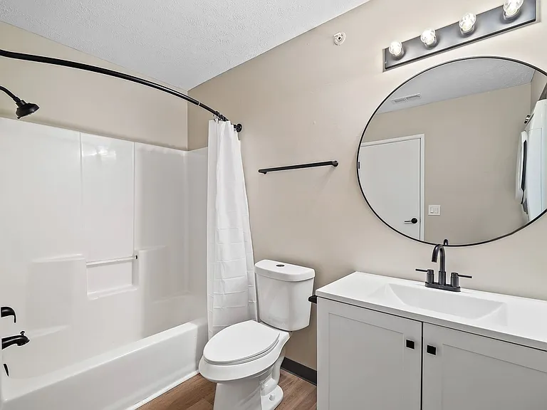 Cherry Tree Village Apartments — Photo 153