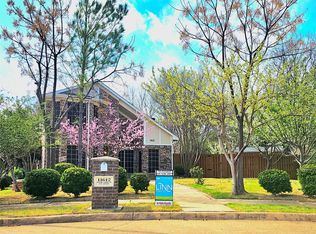 11612 Hickory Gardens Dr, Balch Springs, TX 75180