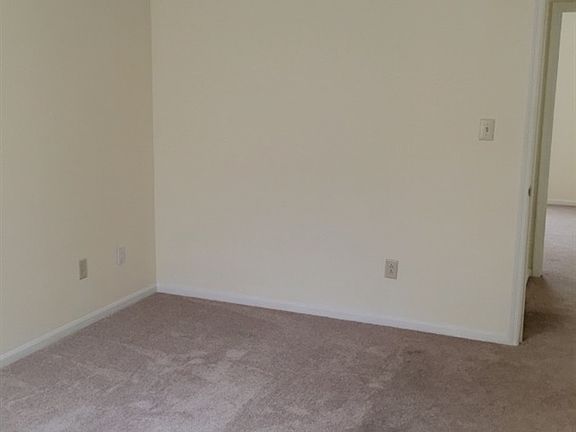 5th image of 385 & 387 W Frances Street