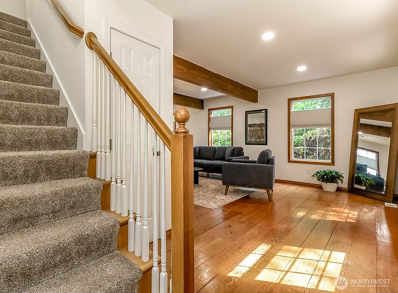 3rd image of 15918 41st Street E