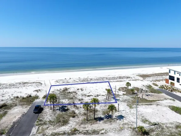 110 29th St, Mexico Beach, FL 32456