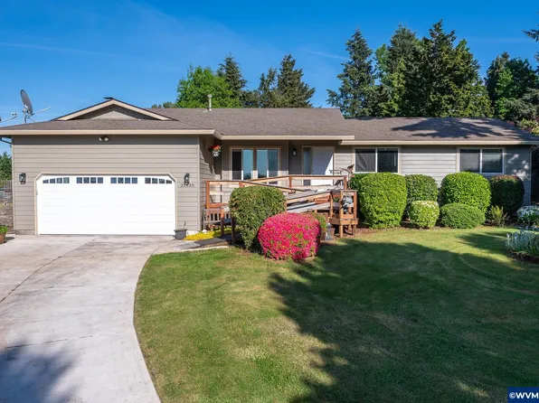 21430 S Lee Dr, Oregon City, OR 97045