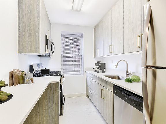 2nd image of 2026 Seagirt Blvd APT 6C