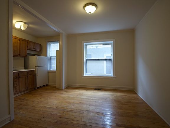 5th image of 1133-133 Oak Ave #E1