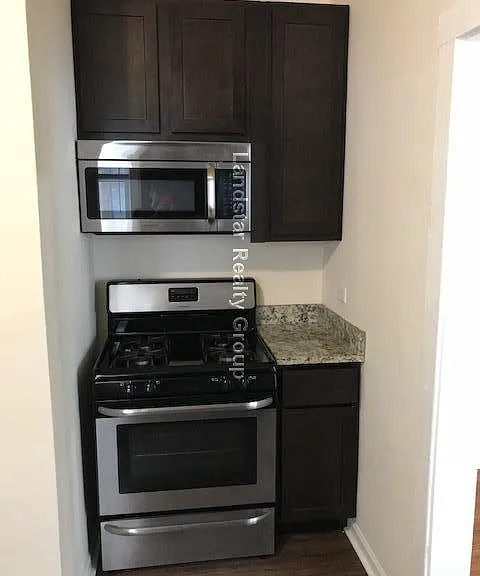 4453 N Hamlin Ave #2 — Photo 7