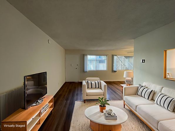 308 W Queen St APT 8