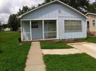 617 E Rea St, Marshall, MO 65340
