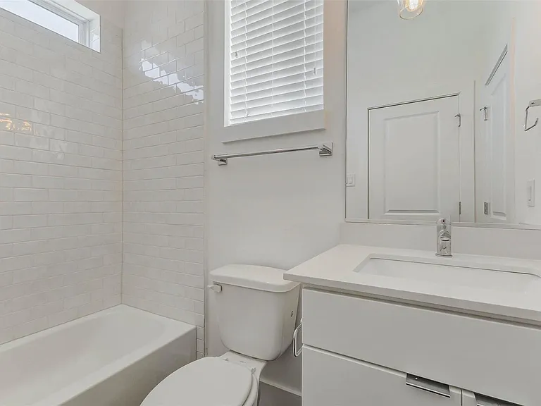 5859 Dolores St — Photo 20