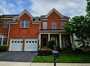 19042 Crimson Clover Ter, Leesburg, VA 20176
