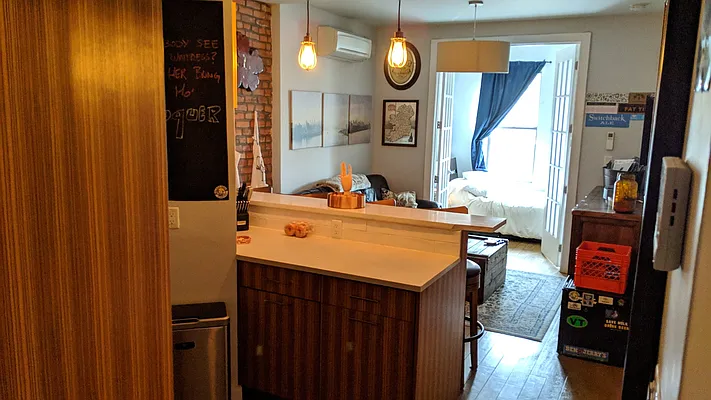 Rented by Nooklyn NYC LLC | media 31