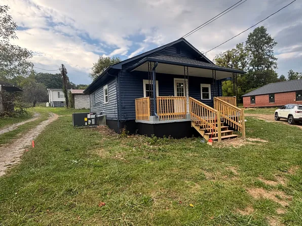 129 Fleming Rd, Johnson City, TN 37601