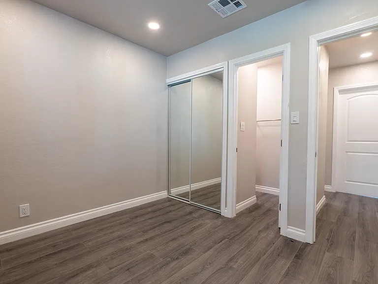 14043 Mystic St — Photo 15