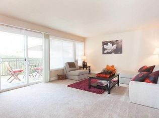 811 137th Ave NE #2-204, Bellevue, WA 98005
