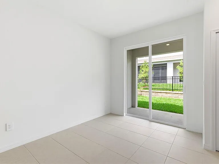 9851 Feaster Dr — Photo 13