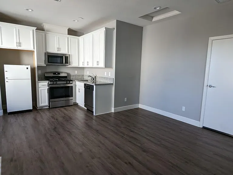 2203 S Dianthus Ct — Photo 18