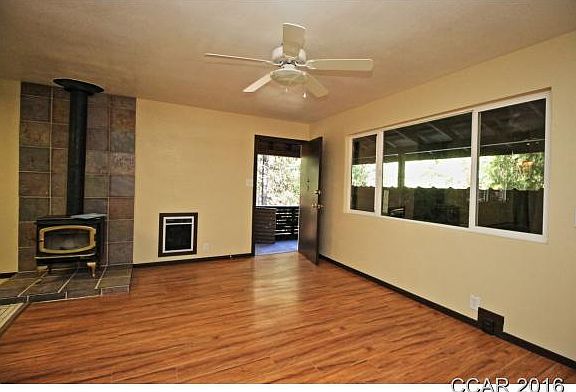 3rd image of 1125 Laurel Cir