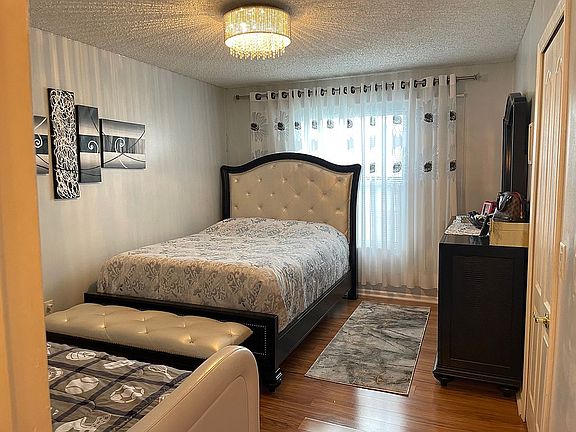 5th image of 35856 Castlewood Ct #75