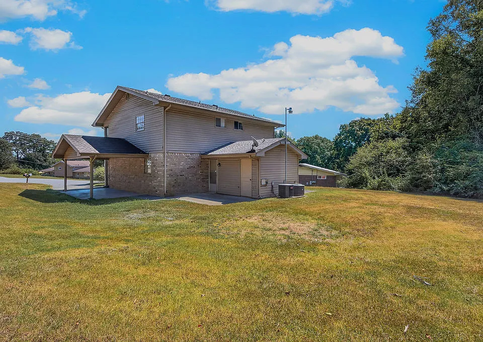 Spacious backyard with plenty of room to relax and enjoy the outdoors