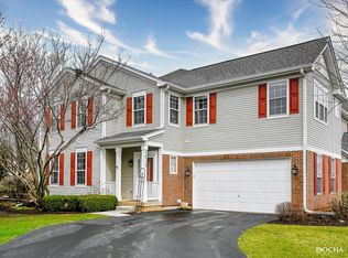 2615 Lorraine Cir, Geneva, IL 60134