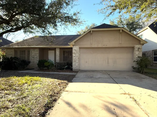 2518 Foxden Dr, Pearland, TX 77584