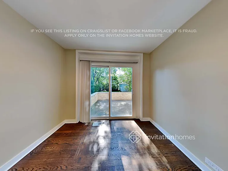 8640 Springfield Ave — Photo 10
