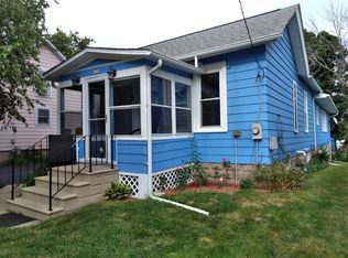 126 S View St, Hinckley, IL