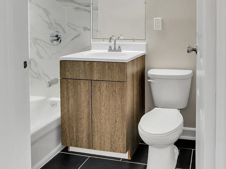 10 Forest Dr — Photo 5