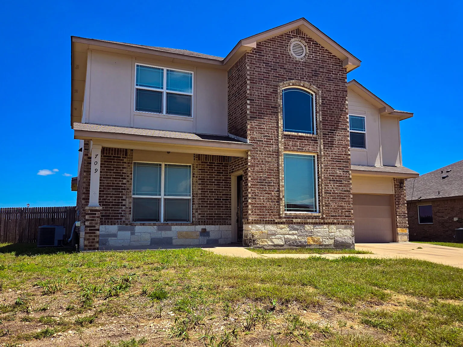 709 W. Vega - 1 — Photo 2