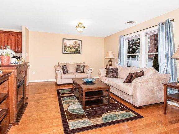 2nd image of 11 N Perkins Ave