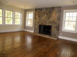 34 Hilltop Dr, Chappaqua, NY 10514
