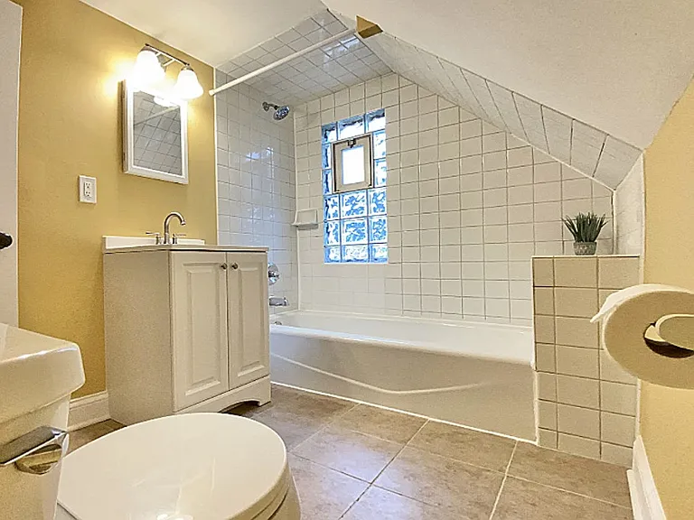 1113 Minnehaha Ave E #2 — Photo 7