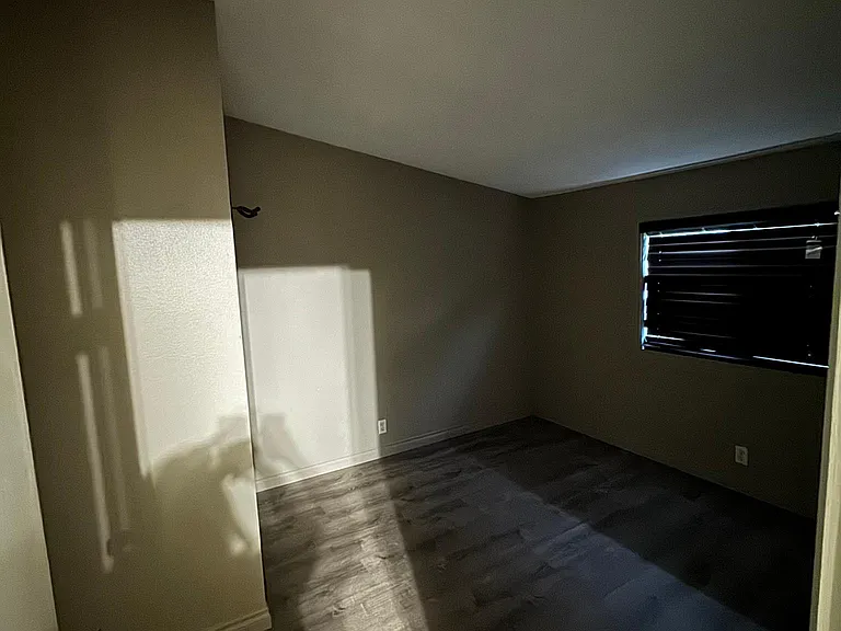 108 N Washington St — Photo 18
