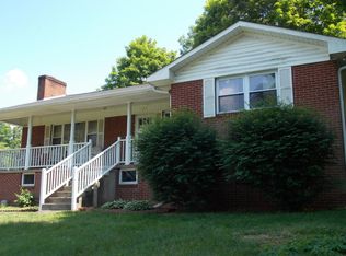 126 Ivy Ave, Lenoir City, TN 37771