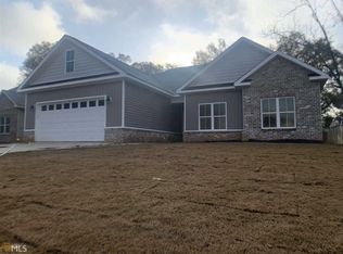 204 Dennard Dr, Perry, GA 31069