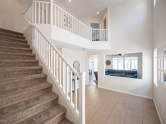 5th image of 10646 Streamside Ave