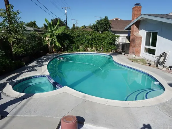 2144 W Harriet Ln, Anaheim, CA 92804