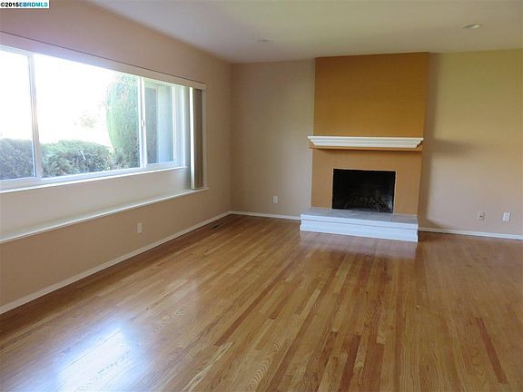 3rd image of 22637 Woodroe Ave