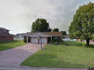 303 E Gooding St, Millstadt, IL