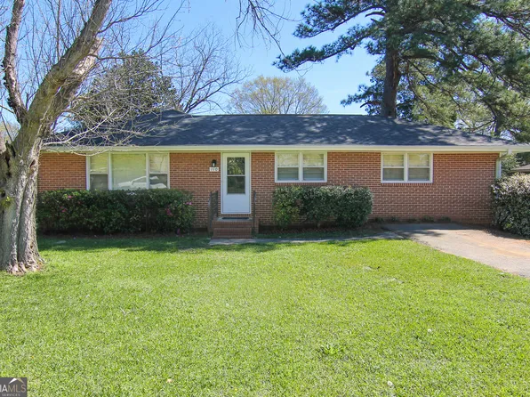 110 Springdale Dr, Warner Robins, GA 31088