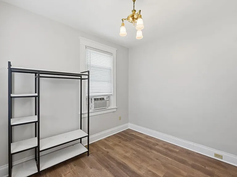 344 Helen St #1 — Photo 21