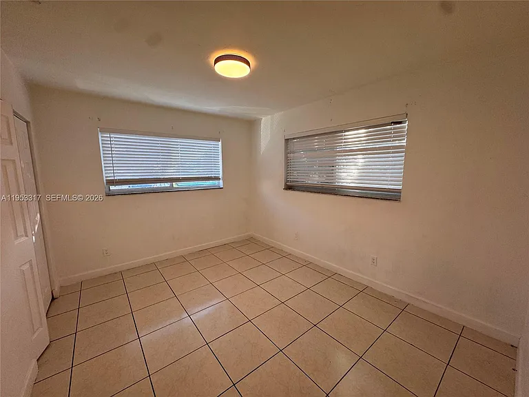 1595 NE 125th St #6 — Photo 16