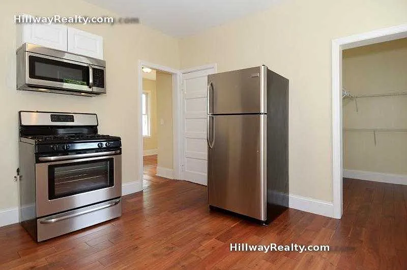 4 bed, $3,100 — Photo 3