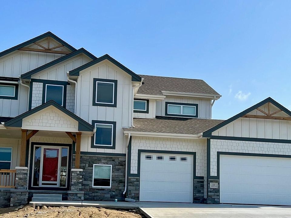 1st image of 12 Bayberry Cir