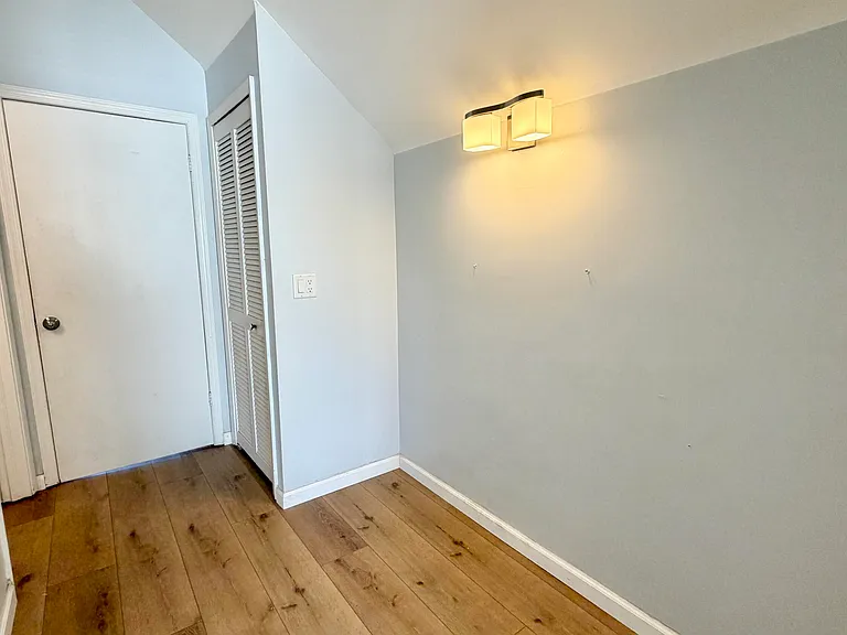 6048 Garrett St — Photo 34