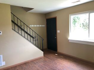 17 Sarpy Rd #B, Belleville, IL 62221