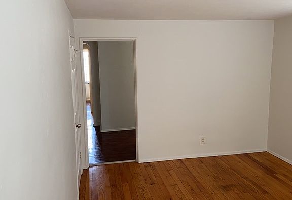 5th image of 533 Aberdeen Ave APT D