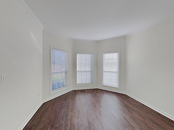 4th image of 1904 Enfield Ct