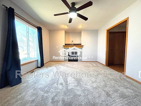 5th image of 330 NE Cardinal Ln