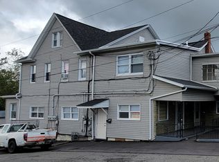317 W 11th St #1/2, Hazleton, PA 18201